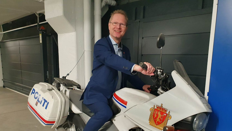 Lenke til artikkel om Historisk FrP-gjennomslag: Fast bevæpning av politiet